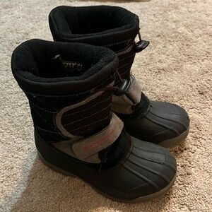 Weatherproof youth boots